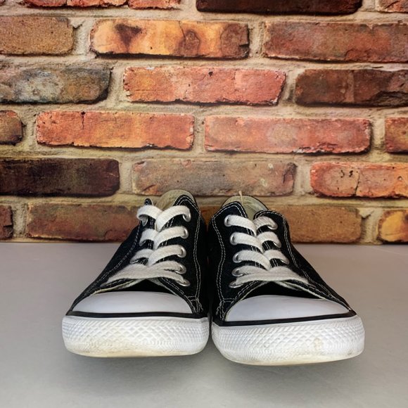 Chuck Taylor All Star Black lows - Kids Size 6 - Picture 5 of 5